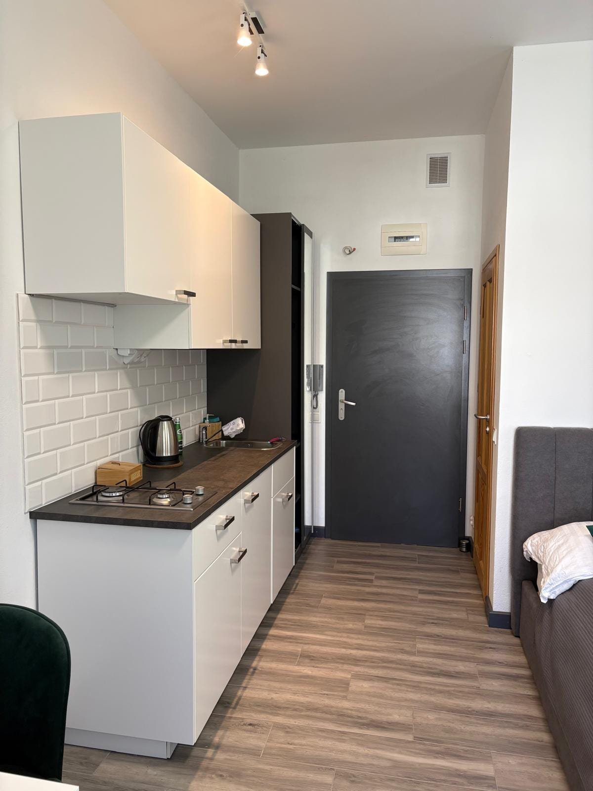 Willa Pod Platanem Bytów — Apartament nr 2 — aneks kuchenny